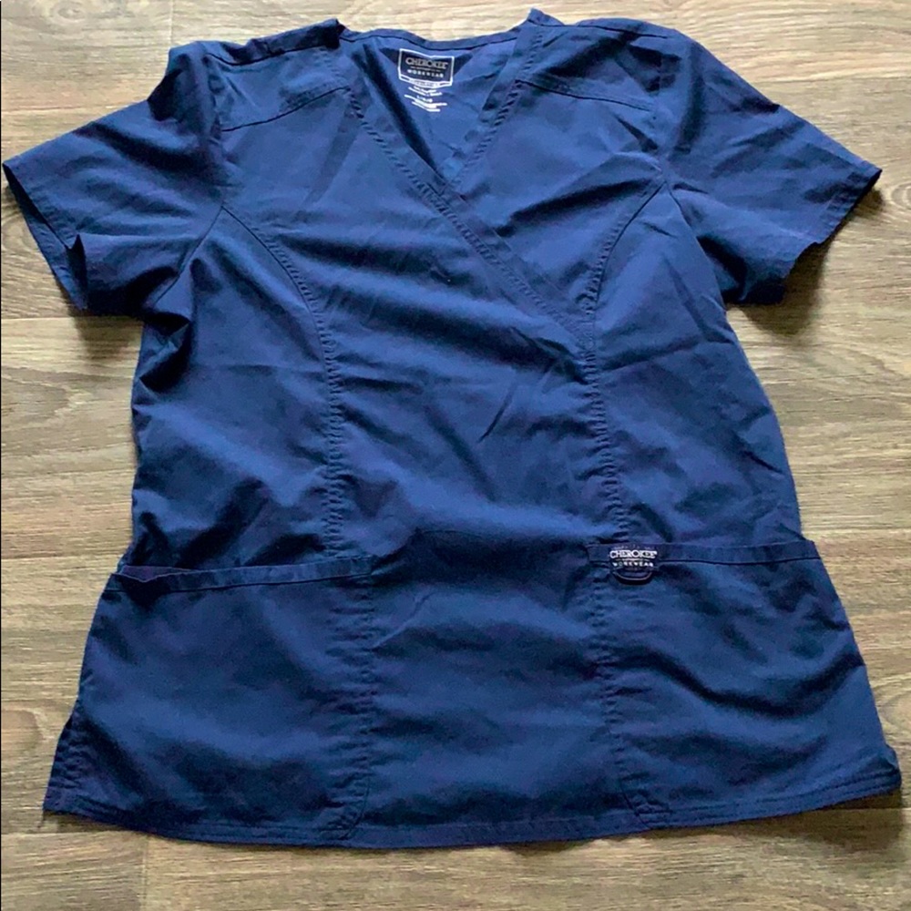 Navy blue scrub top 🌑